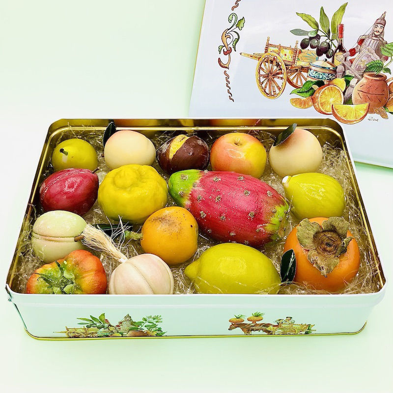 Immagine di Confezione in latta Frutta Martorana 1,2 Kg